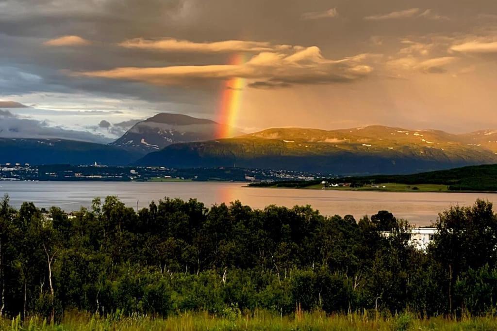 Kvaloya Arctic Retreat - In Beautiful Kvaloya,