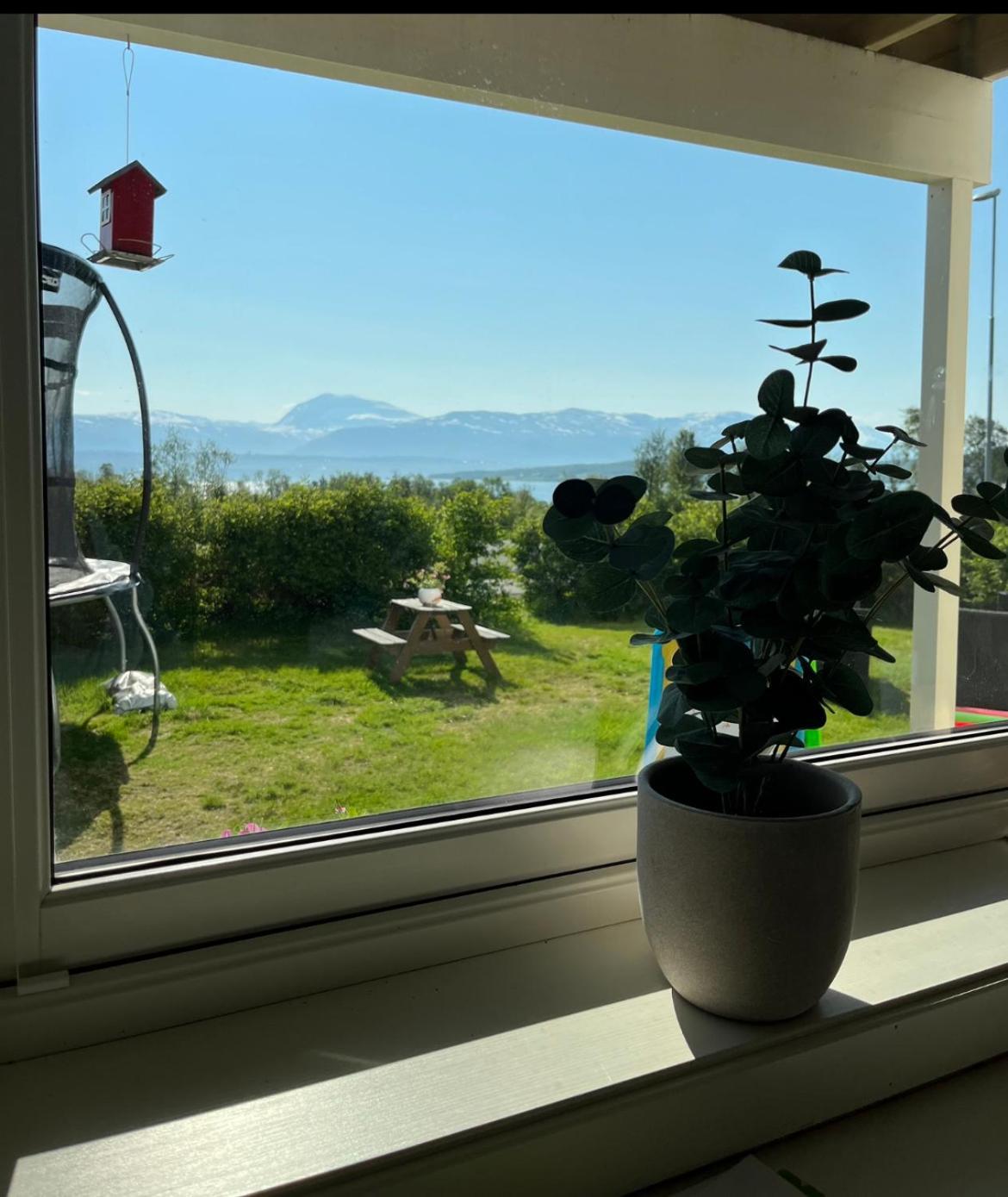 Kvaloya Arctic Retreat - In Beautiful Kvaloya, Homestay Tromso